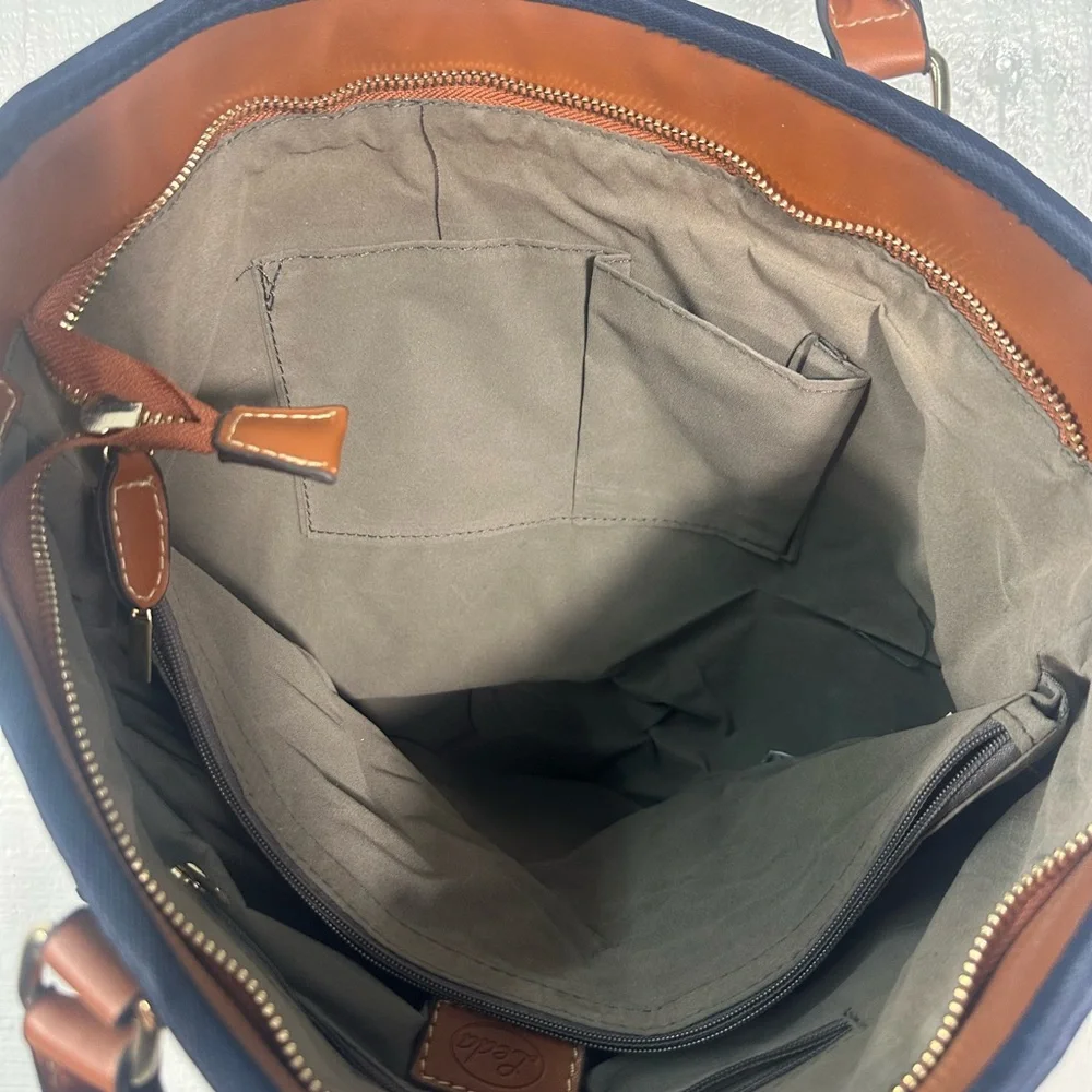 Leda Navy and Brown Purse with Shoulder and Hand Straps NWT - Picture 7 of 8